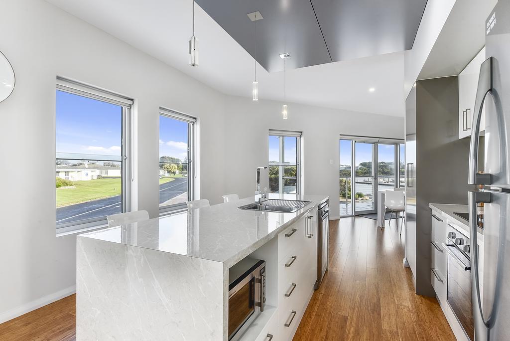 Aloha Waterfront Properties Robe Exterior foto
